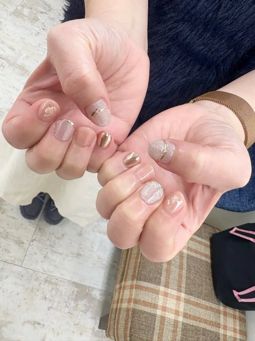 ネイル 吉田 里菜のネイルデザイン