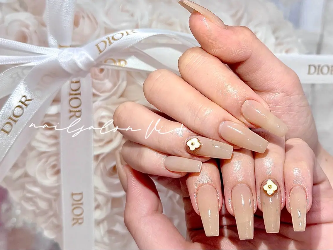 ネイル ハンドネイル ✨Nailsalon Vi+✨のネイルデザイン