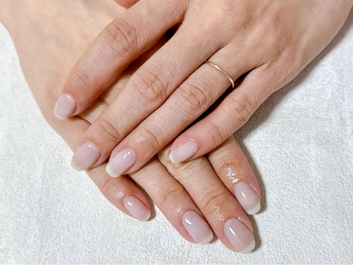 ネイル オーロラネイル フットネイル フレンチネイル ジェルネイル マグネットネイル ハンドネイル mogunail &blowのネイルデザイン