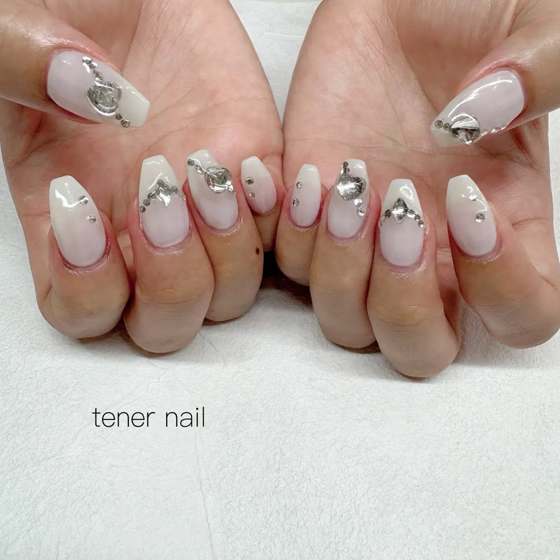 ネイル キラキラネイル ハンドネイル テネルネイル tener nailのネイルデザイン