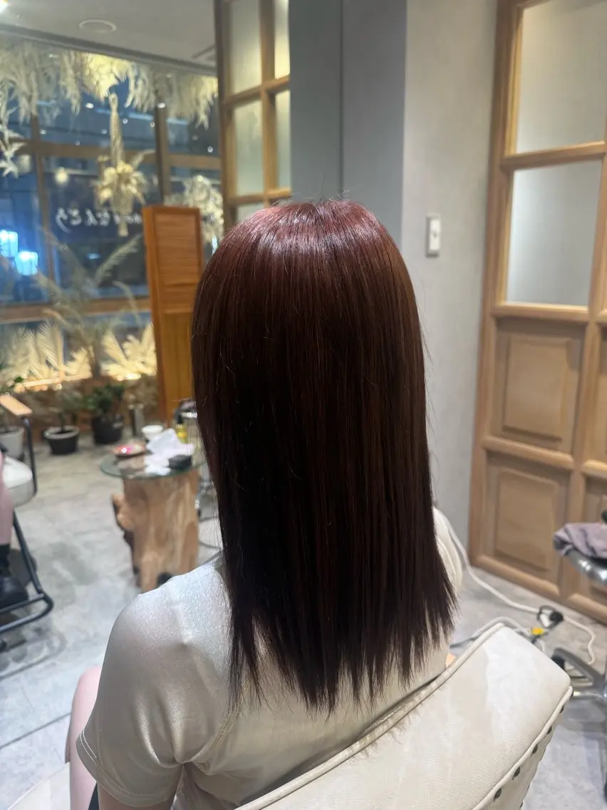 セミロング カラー レッドカラー ☁️olelo国立 ☁️Minoriのヘアスタイル