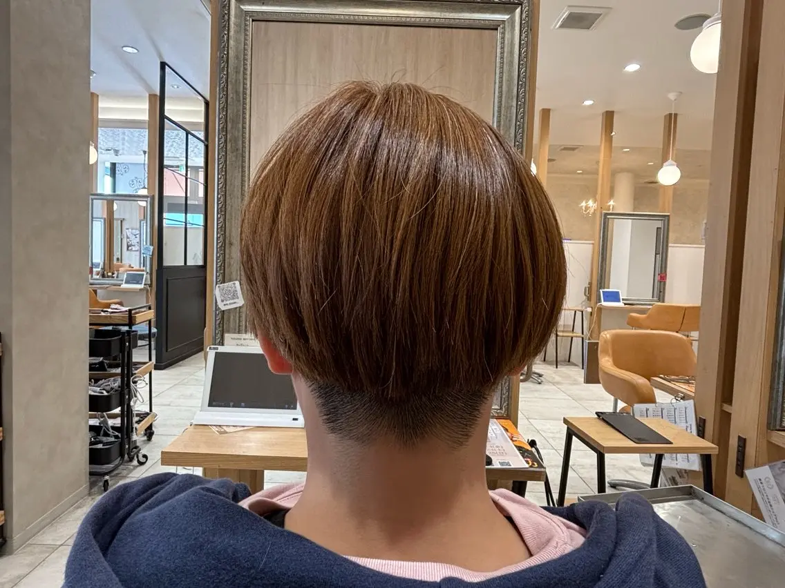 ショート カラー かわにし ゆきのヘアスタイル