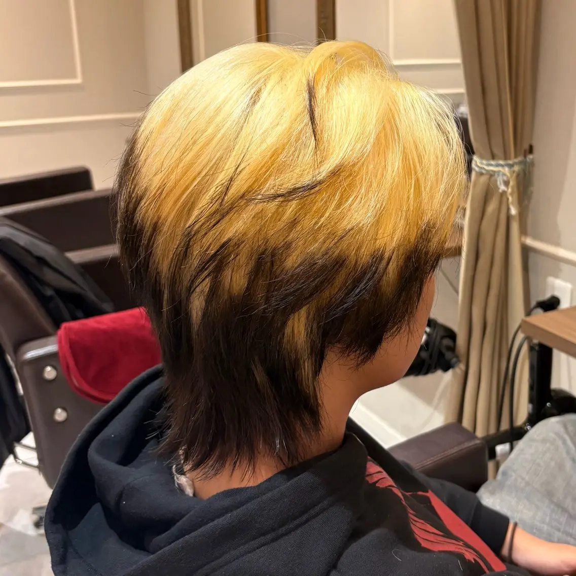 ショート 韓国風ヘア ヘアカラー 小林 結月のヘアスタイル