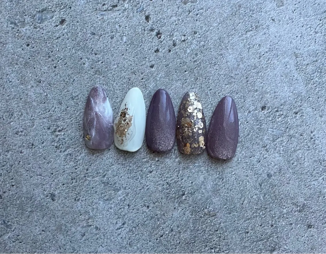 ネイル ゴージャス キラキラネイル 大理石ネイル(マーブル) ニュアンスネイル COCO Nail 光が丘駅近のネイルデザイン