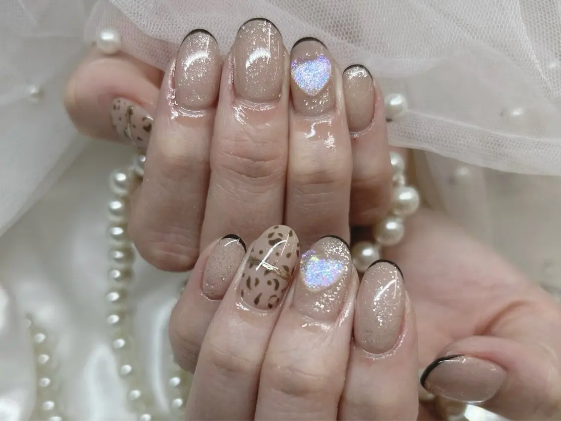 ミディアム ハンドネイル Nailsalon Angeのネイルデザイン