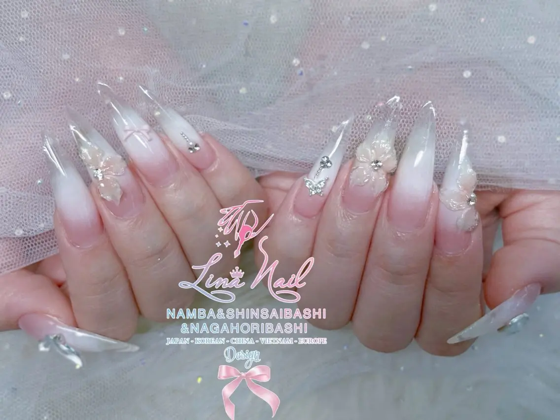 セミロング ハンドネイル Linanail Nambaのマツエク・マツパデザイン