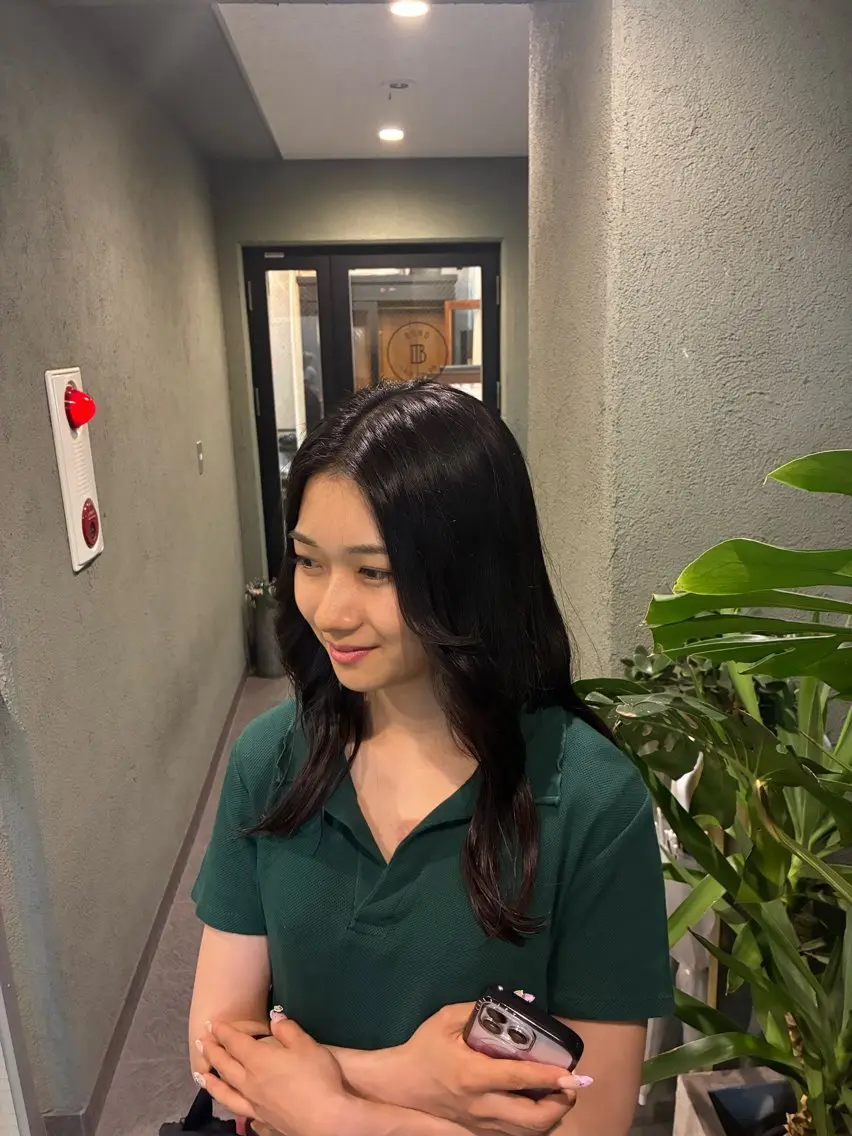 ロング AINO 三軒茶屋のヘアスタイル