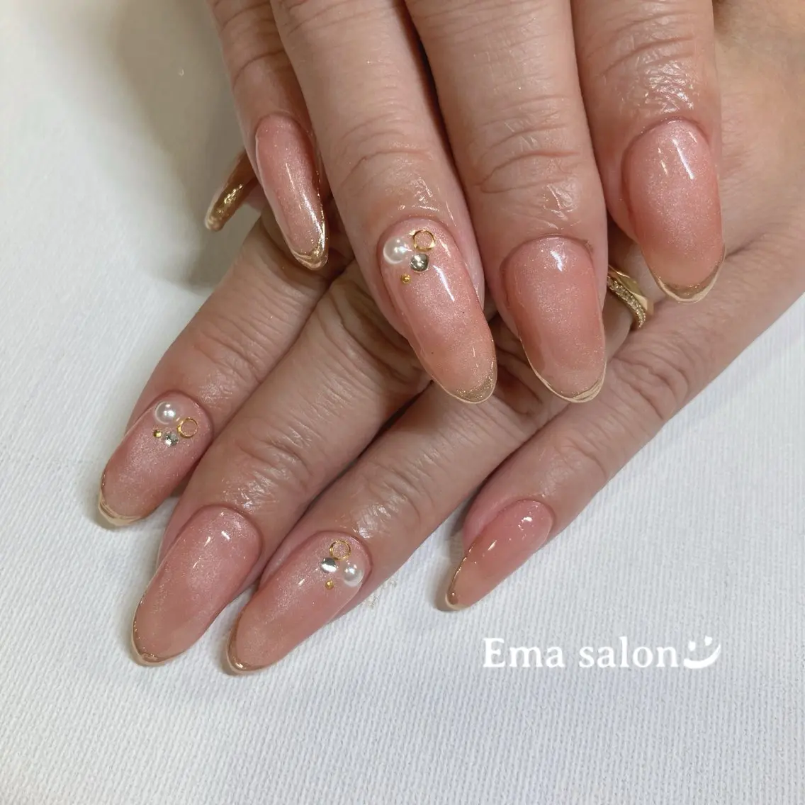 ネイル ミラーネイル ハンドネイル Ema salon satomiのネイルデザイン