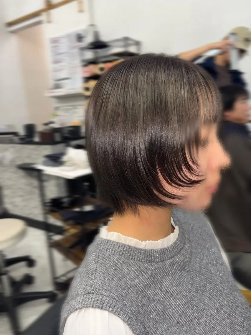 ショート ショートボブ ボブレイヤー ボブ 顔まわりレイヤー レイヤーカット 森元 優衣のヘアスタイル