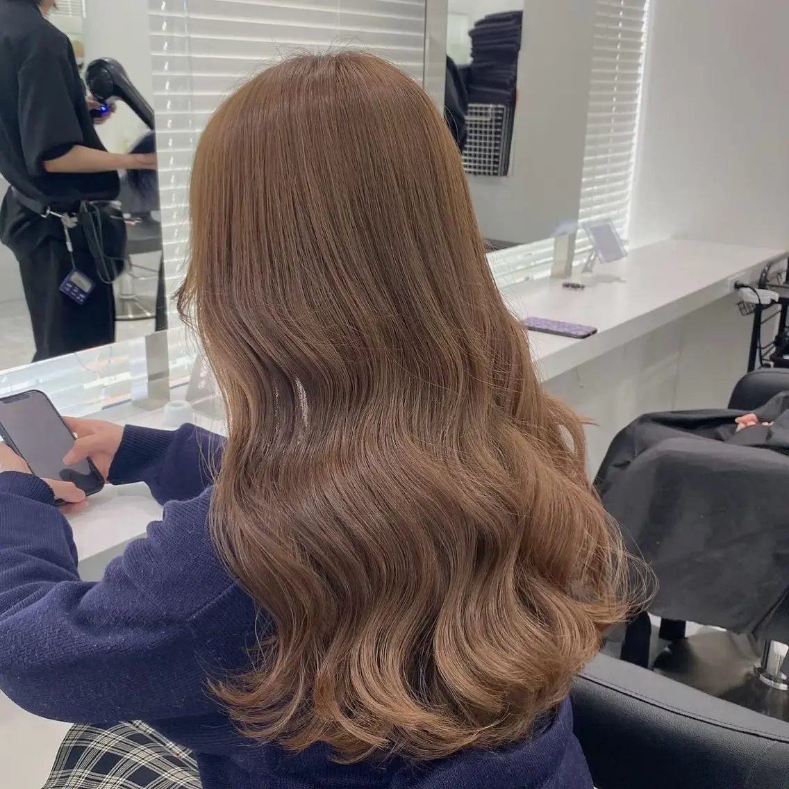 ロング カラー ヘアアレンジ 🫧モテる💗ダメー ジレスハイトーン🫧のヘアスタイル