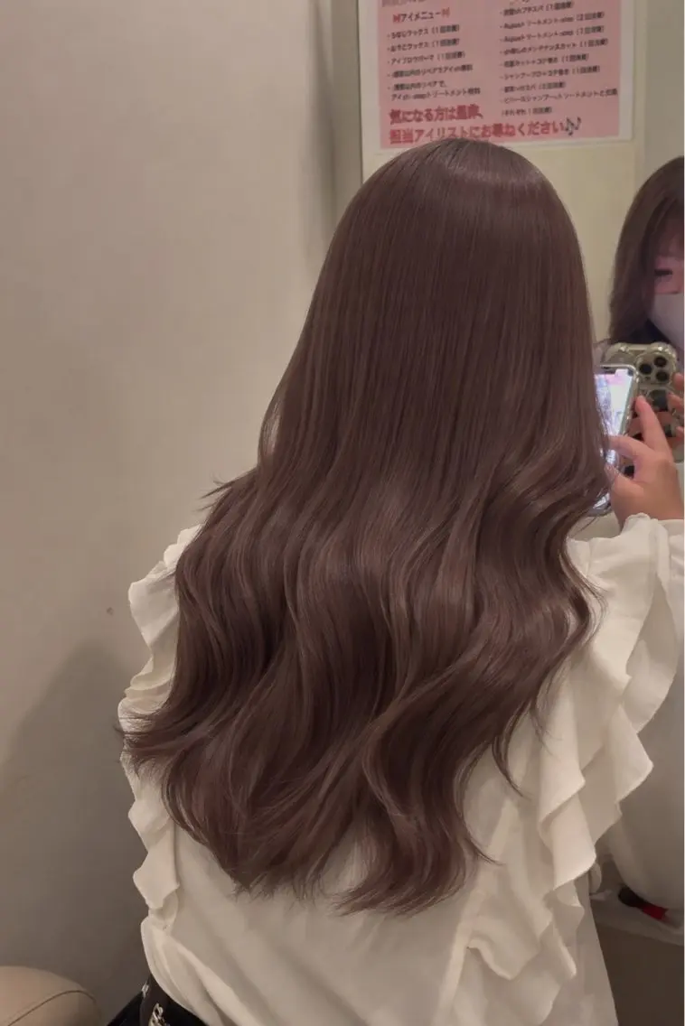 ロング NENE🌿透明感 カラーを作る美容師のヘアスタイル