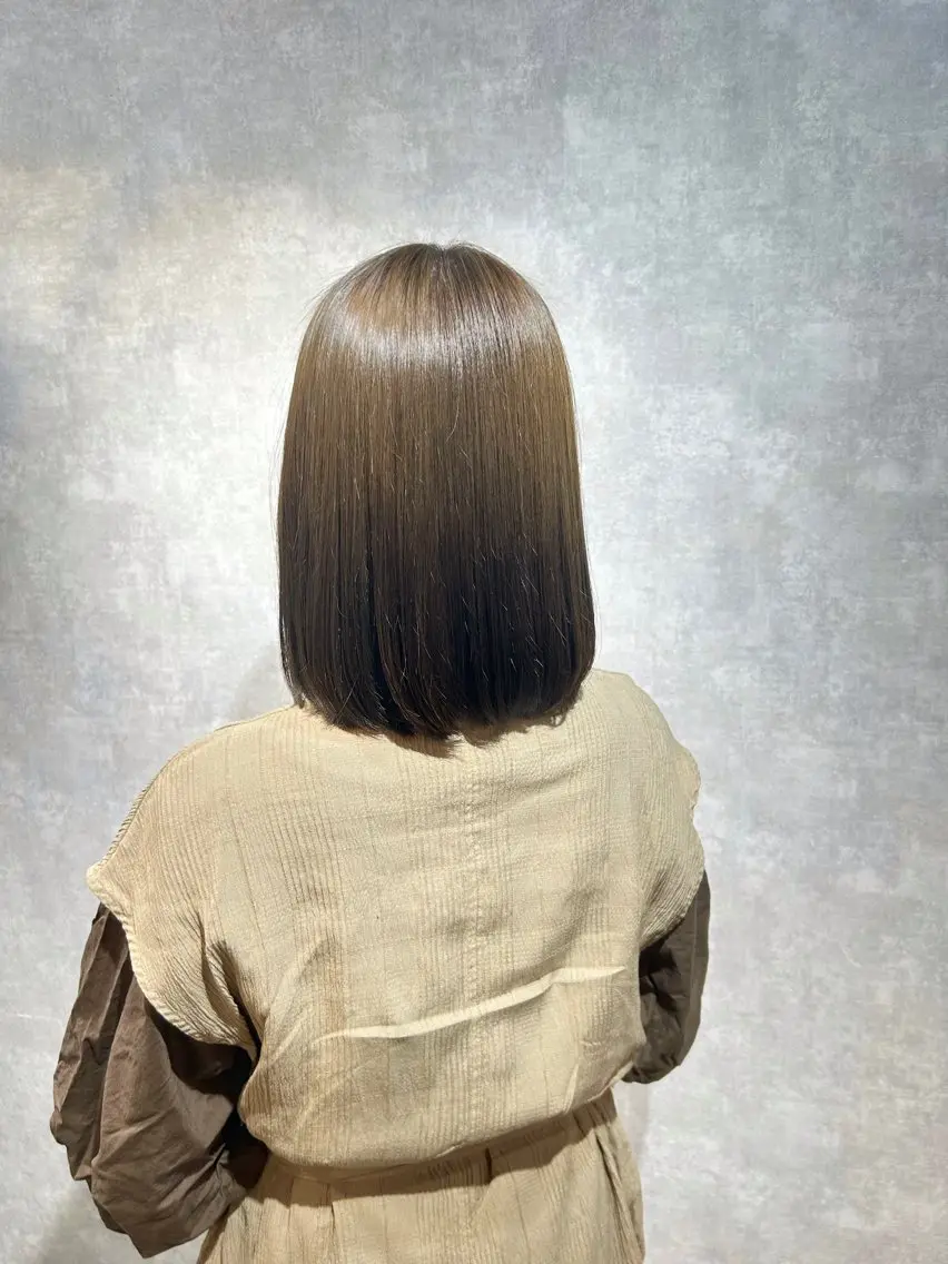 ミディアム カラー 𝐒𝐇𝐔𝐑𝐈 🦋艶カラー🦋のヘアスタイル