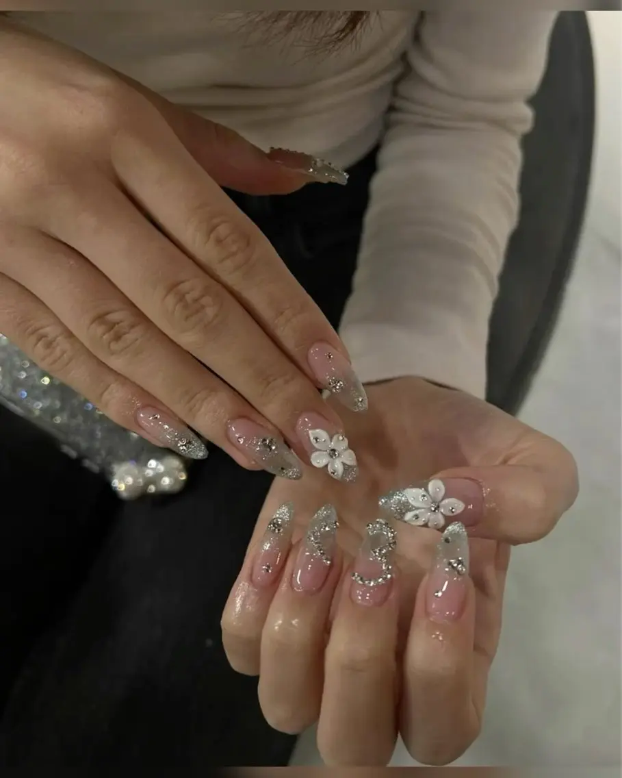 ネイル ガーリー ハート 韓国ネイル ニュアンスネイル リボン ハンドネイル Sora nail 長さ出し専門店のネイルデザイン
