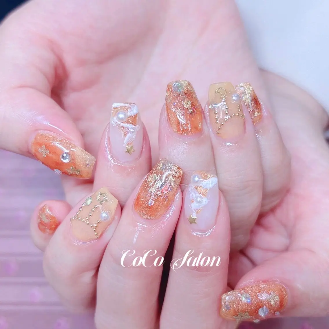 ネイル ブラウン ジェルネイル ホログラムネイル マグネットネイル ニュアンスネイル フットネイル CoCoSalon ネイル/まつ毛予約のネイルデザイン