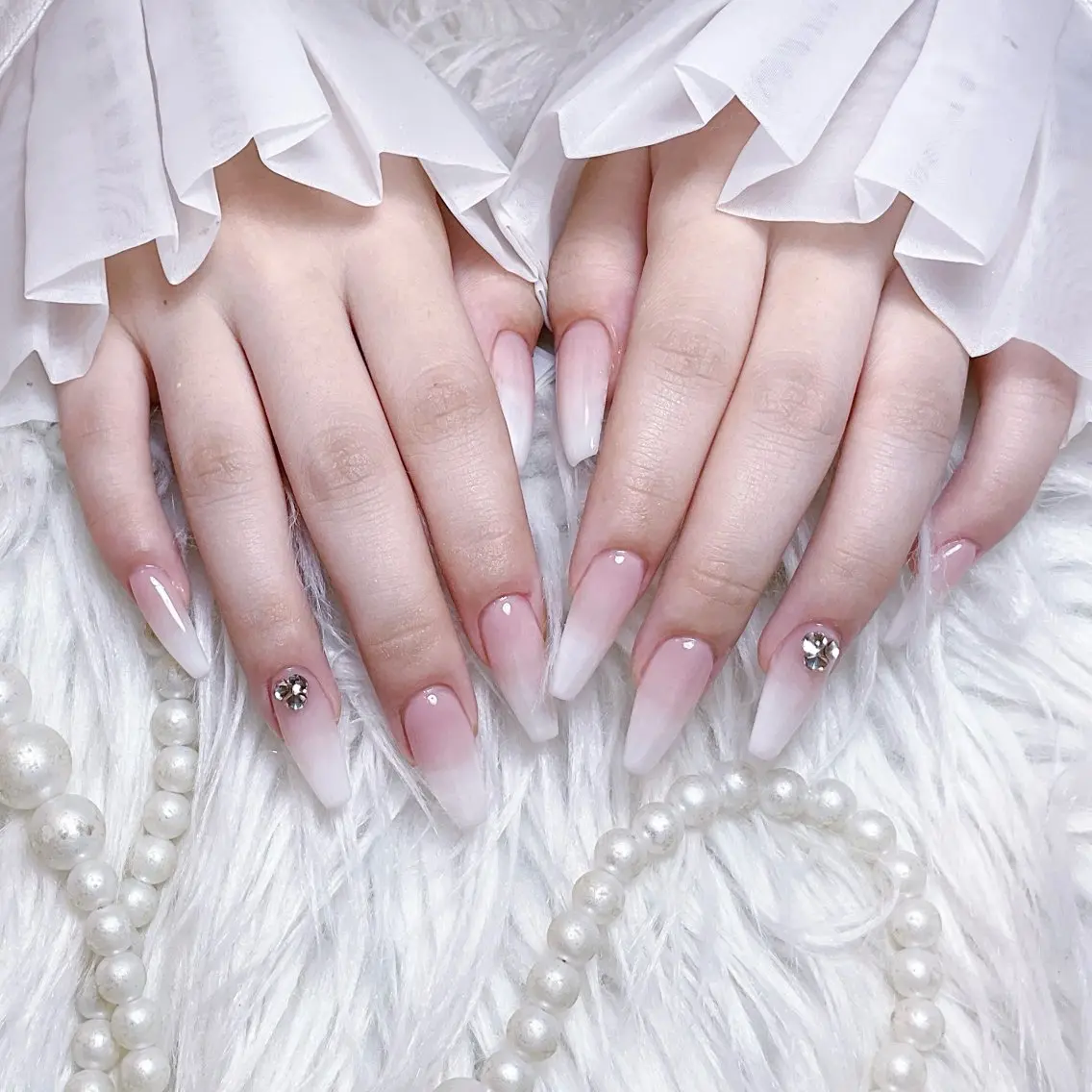 ネイル ハンドネイル 🍭Yun nail hyejin🌸のネイルデザイン