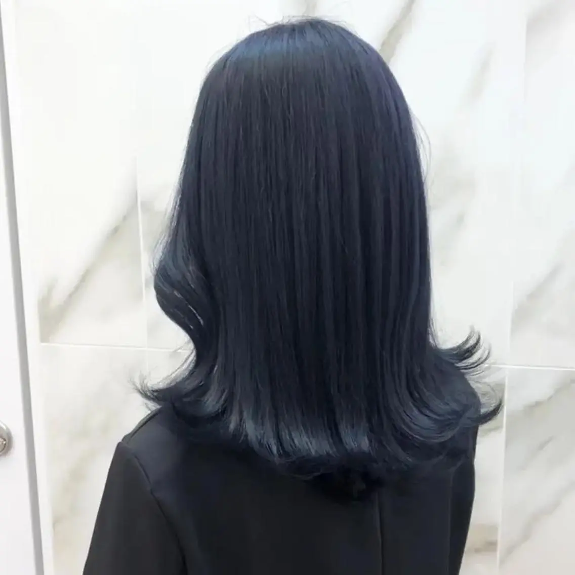 ミディアム カット ヘアカラー クレーチェ CRECEのヘアスタイル