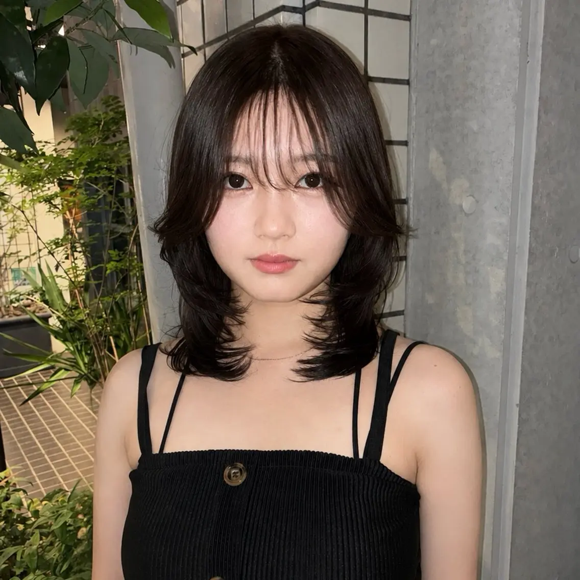 ミディアム ミディアムレイヤー 顔まわりレイヤー 顔周りカット ハッシュカット 韓国風ヘア カット ヘアカラー ハイトーン/レイヤー カット/TAKEのヘアスタイル