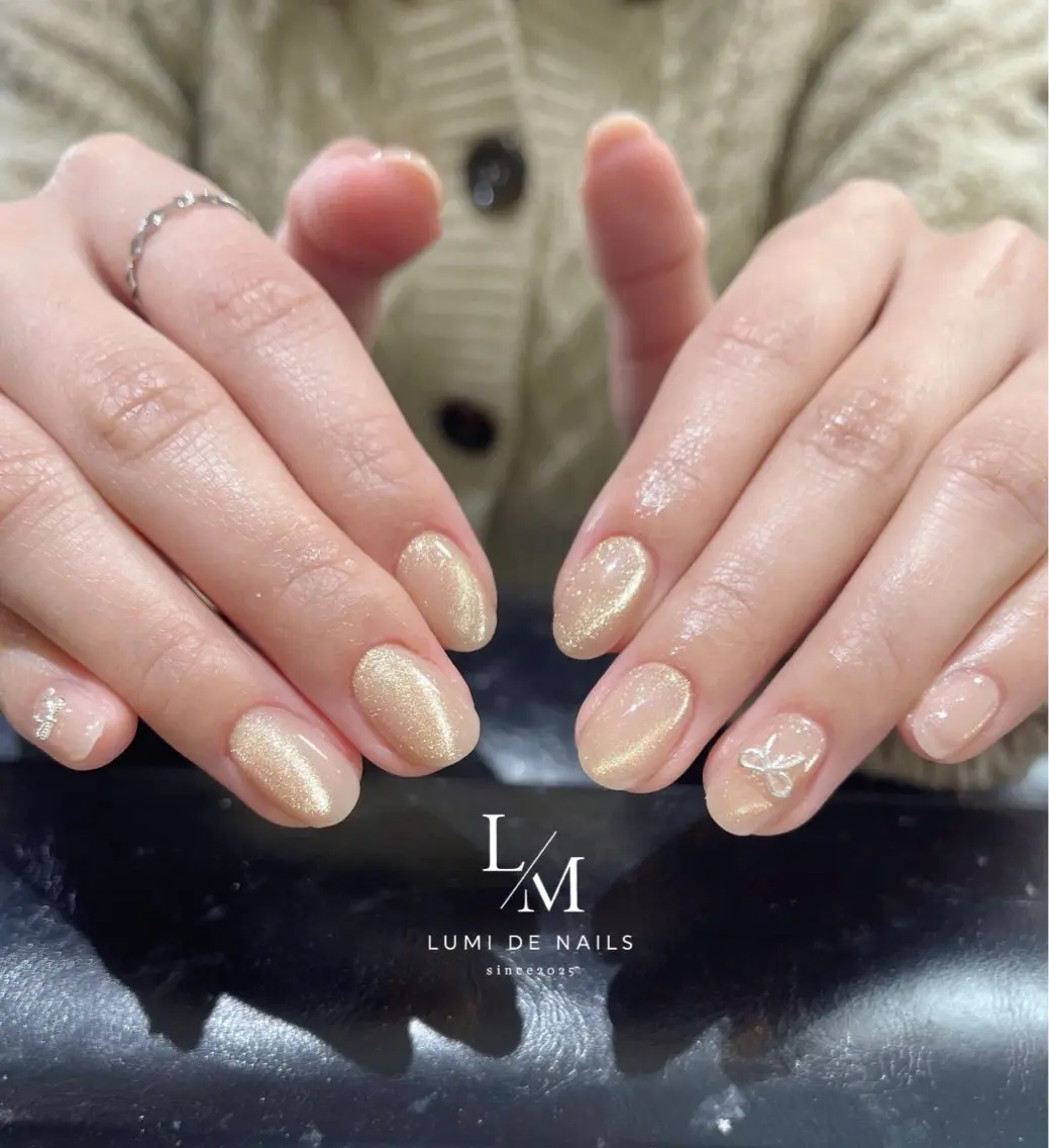 ネイル グラデーション ラメ(グリッター) マグネットネイル ミラーネイル ニュアンスネイル ハンドネイル Lumi de nailsのネイルデザイン
