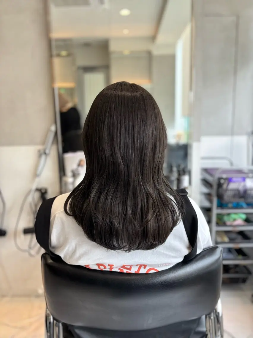 ミディアム カラー ヘアアレンジ ヘアカラー 似合わせカットカラー 💎モエのヘアスタイル