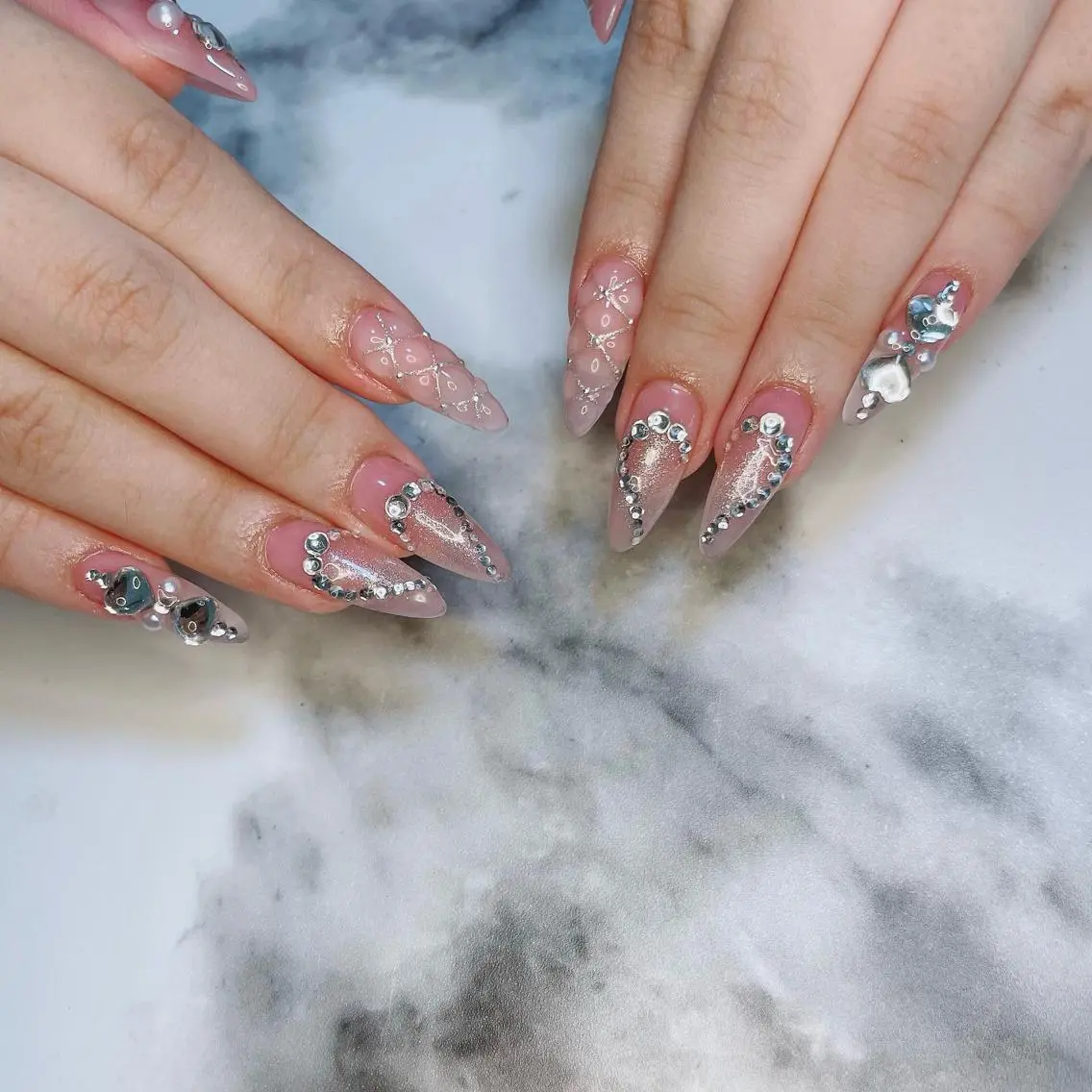ネイル ハンドネイル Kayo 💅のネイルデザイン