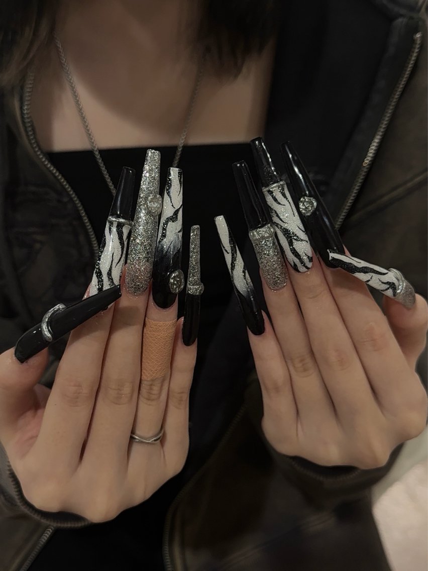 ネイル ハンドネイル ハンドケア Nail salon K　momoのネイルデザイン