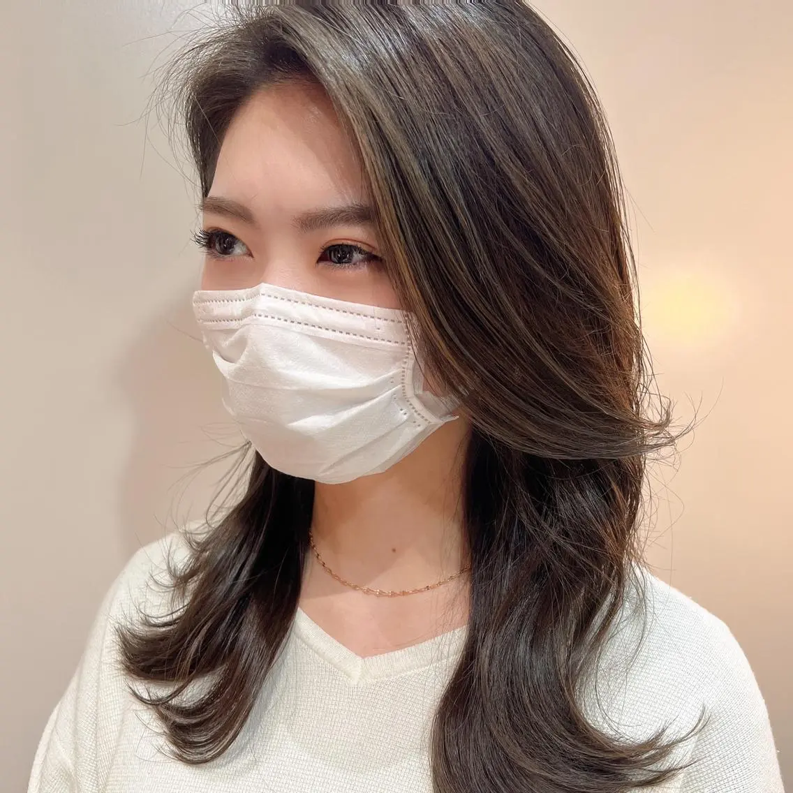 セミロング カット ヘアカラー トリートメント パーソナルカラー lapiax阿部のヘアスタイル