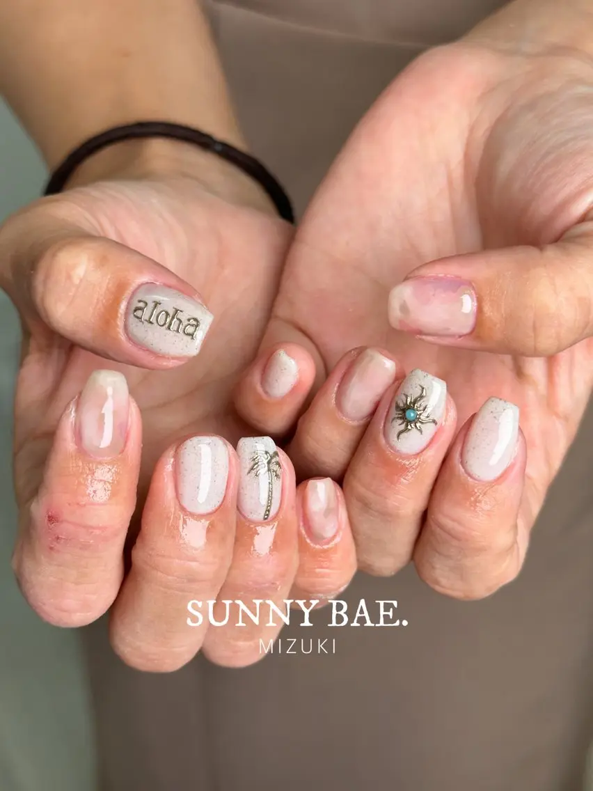 ネイル ミラーネイル 🕊 MIZUKIのネイルデザイン