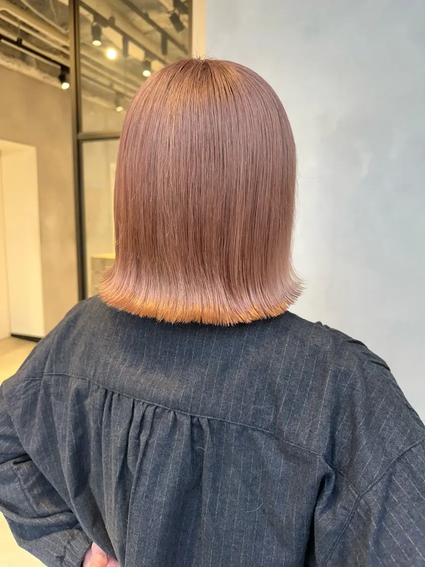 ショート カラー ベージュカラー ブリーチ ピンクカラー ピンクベージュ カット ヘアカラー トリートメント 可愛いベージュ作る 美容師/あかね🧸のヘアスタイル
