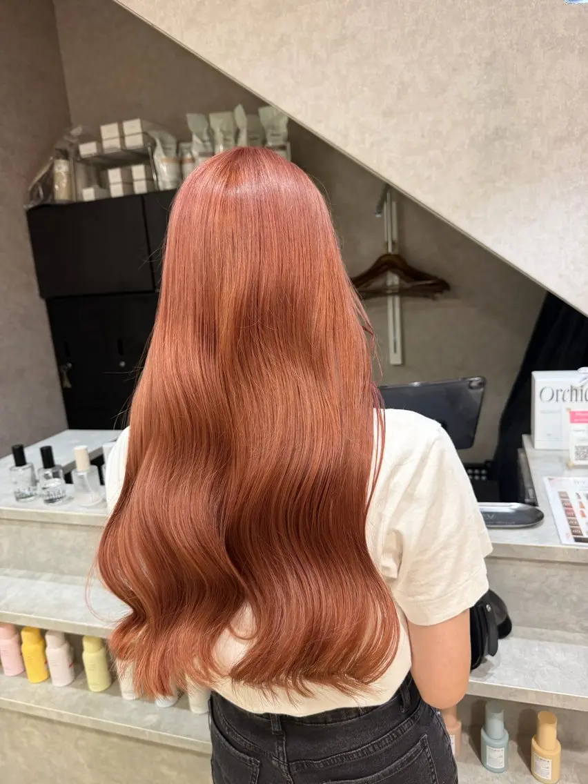 カラー ベージュカラー ブリーチ ピンクカラー ピンクベージュ ヘアカラー Rio/ヘアセット/ ハイトーンカラーのヘアスタイル