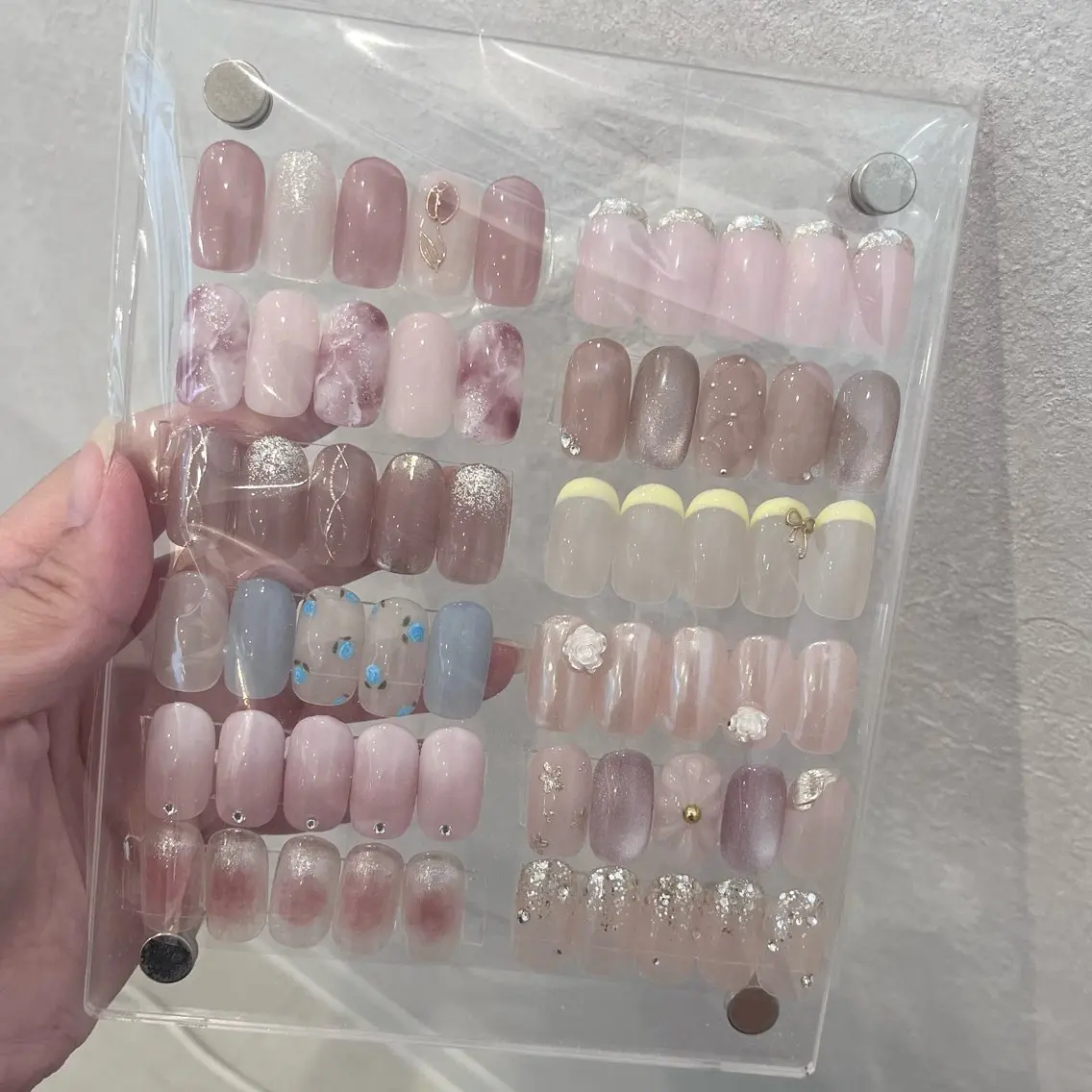 ネイル ハンドネイル NAO🐰🎀 ちゅるん⌇パラジェルのネイルデザイン