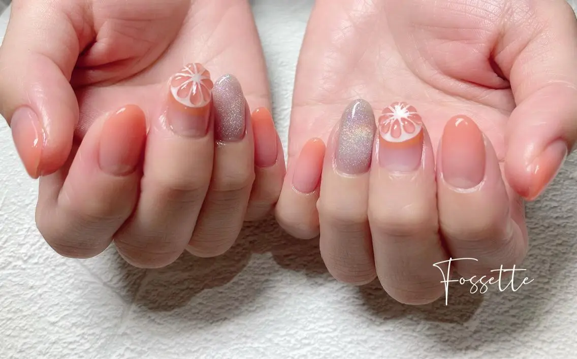 ネイル オーロラネイル グラデーション マグネットネイル オレンジ ぷっくりネイル ハンドネイル nailsalon Fossetteのネイルデザイン