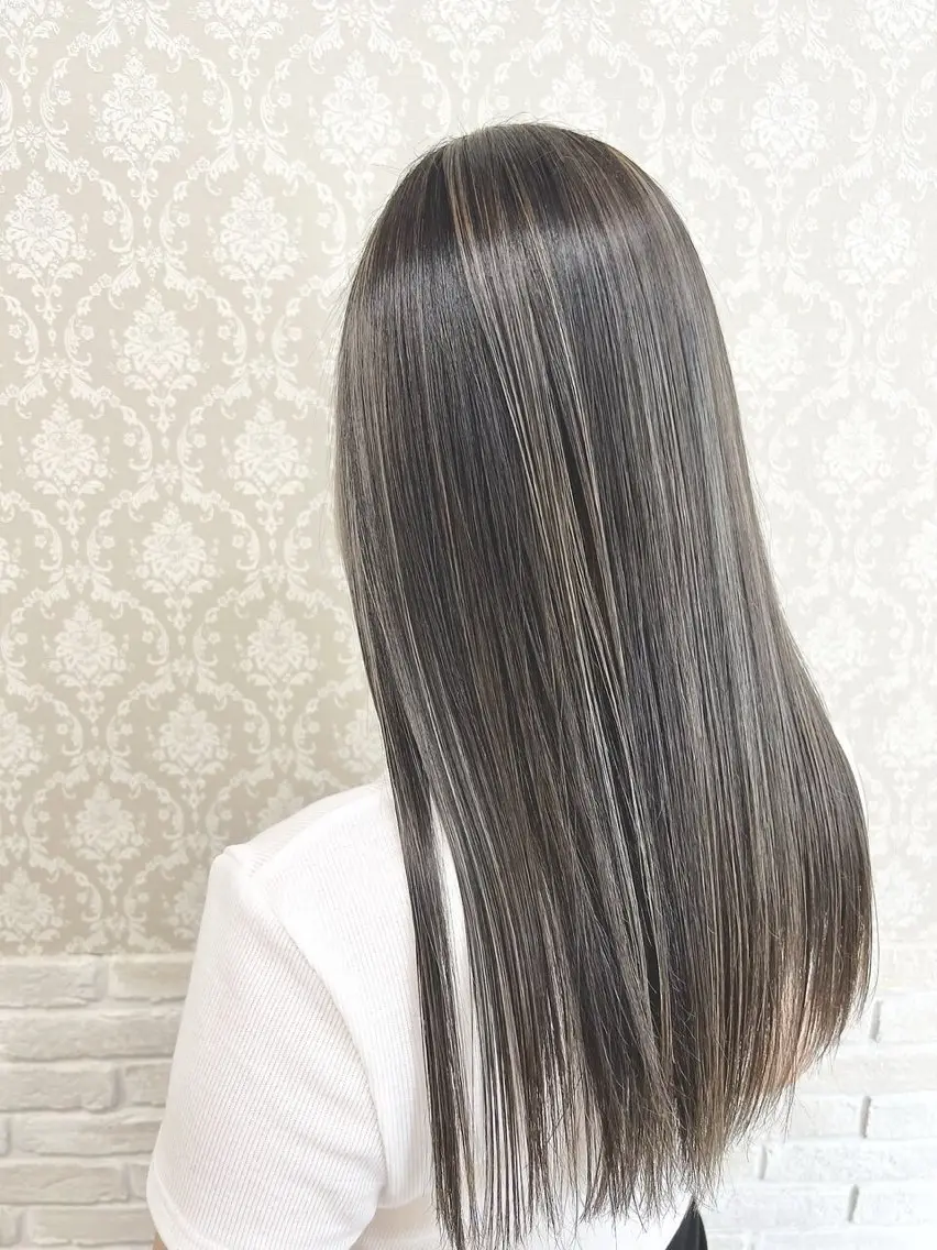ロング カラー 鍵 魁斗のヘアスタイル