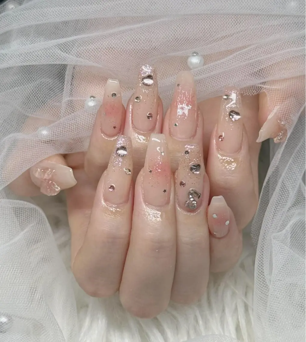 ネイル 長さ出し グラデーション 卒業式 キラキラネイル マグネットネイル ハンドネイル Lee Nailsのネイルデザイン