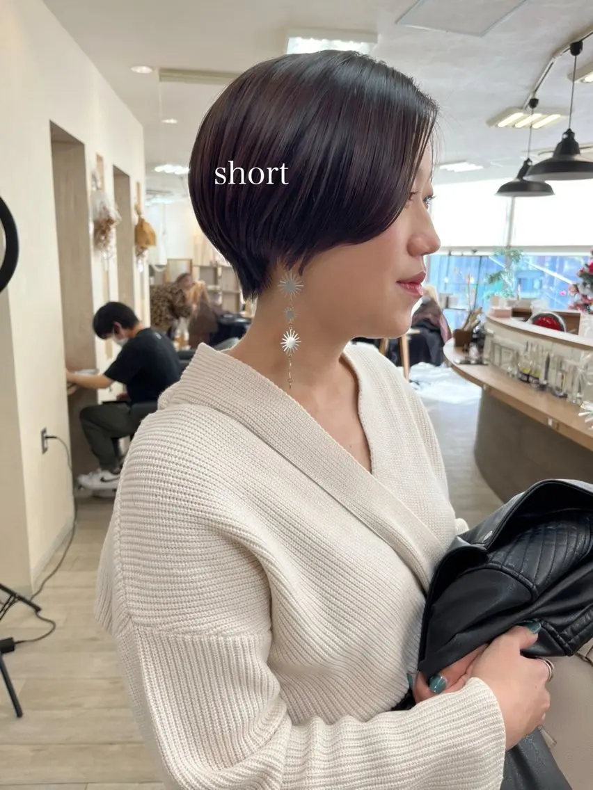 ショート 切りっぱなしボブ ショートボブ ハンサムショート ボブ ショートヘア カット トリートメント 初めてのショート お任せください✂️のヘアスタイル