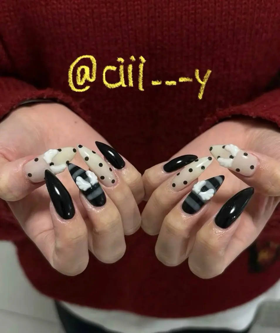 ネイル 韓国ネイル マグネットネイル 持ち込み Mimi Nail_Royalのネイルデザイン