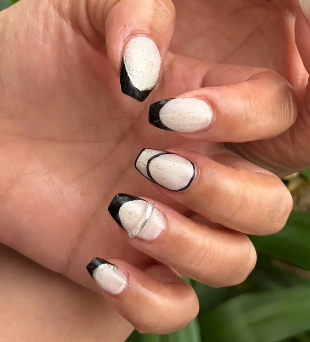 ネイル グラデーション ラメ(グリッター) ラメグラデーション マグネットネイル ワンカラーネイル Lilua nail 𓂃 Emiko🤍のネイルデザイン