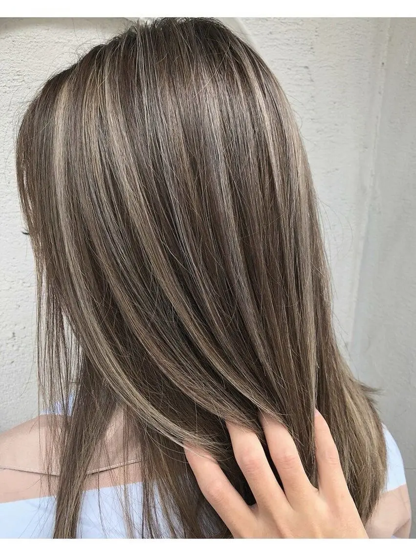 セミロング きょうか✨ ハイライト募集中のヘアスタイル