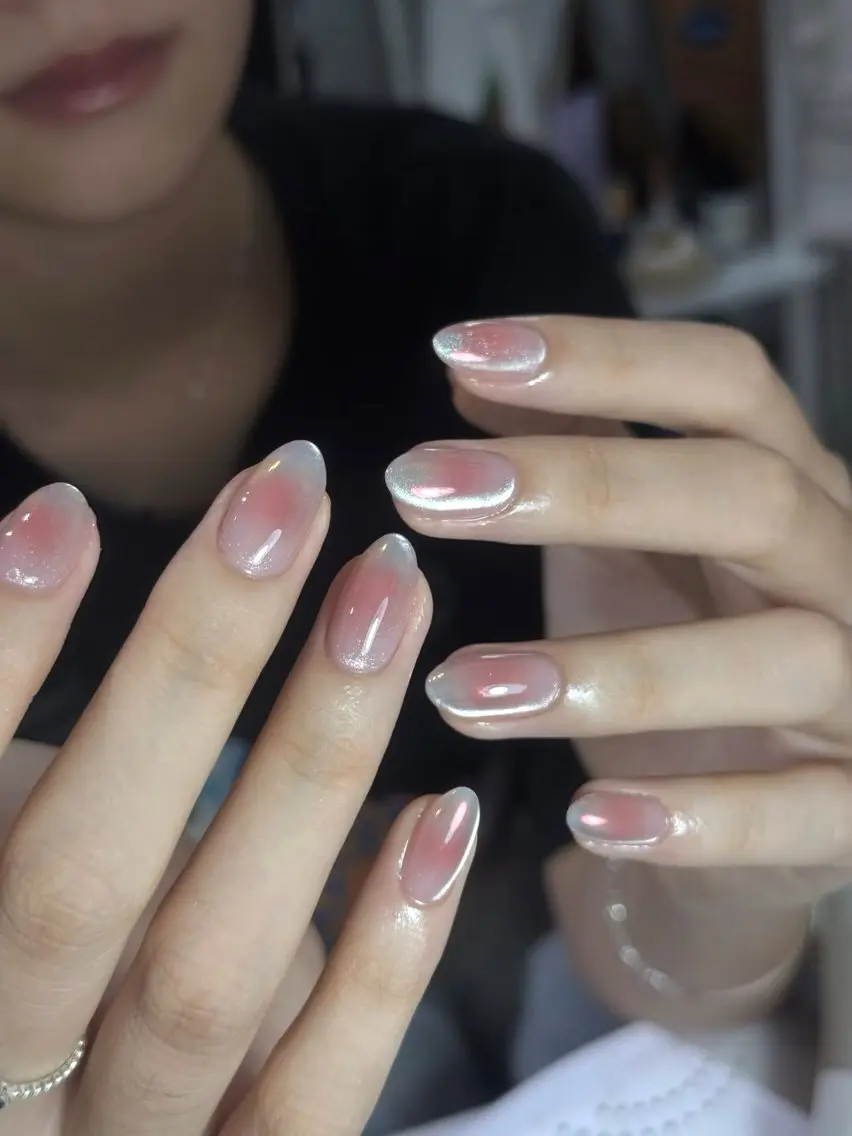 ネイル チークネイル ドット フレンチネイル グラデーション 韓国ネイル ハンドネイル Minette nailrinrinのネイルデザイン