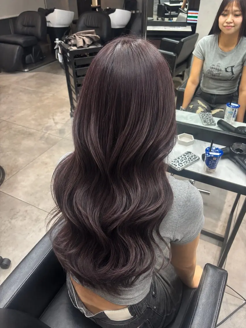 ロング カラー グレージュ ラベンダーカラー ラベンダーグレージュ ラベンダーグレー ヘアカラー GiseL 美優のヘアスタイル