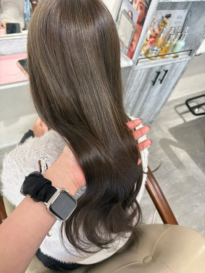 カラー ブリーチ ブリーチなしカラー オリーブカラー ヘアカラー mayuka🐾 /カラー/まつパのヘアスタイル