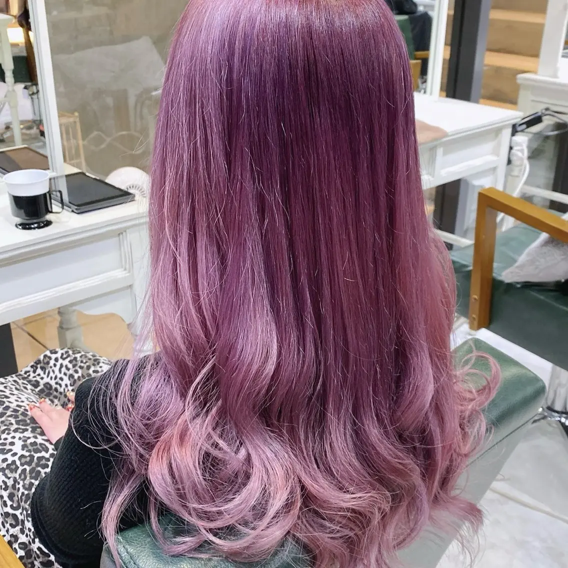 ロング カラー ブリーチ デザインカラー ハイトーンカラー ピンクカラー パープルカラー ヘアカラー トリートメント DAYS Men’sのヘアスタイル