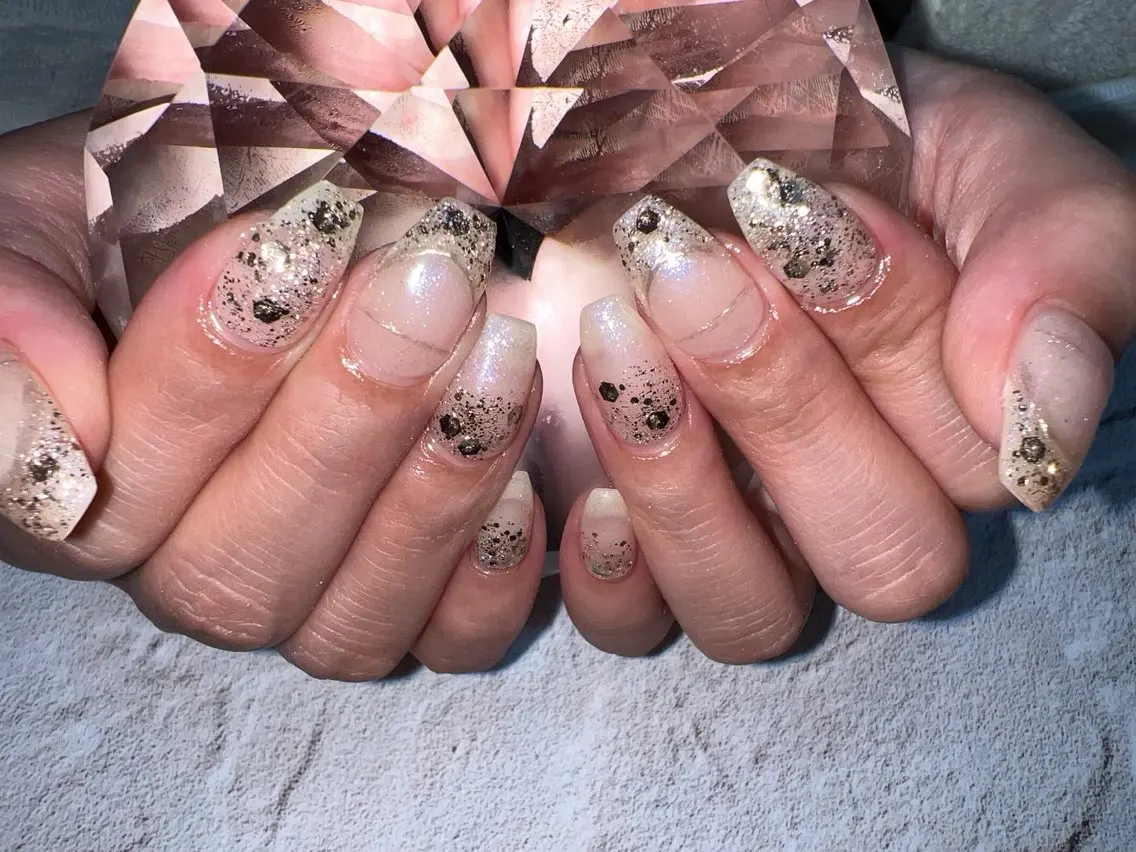 ネイル ミラーネイル coco nailのネイルデザイン