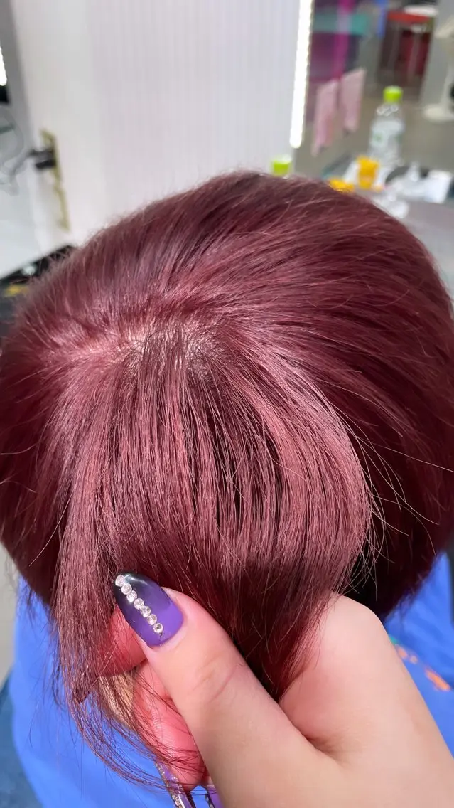 カラー Mii. 内田萌々のヘアスタイル