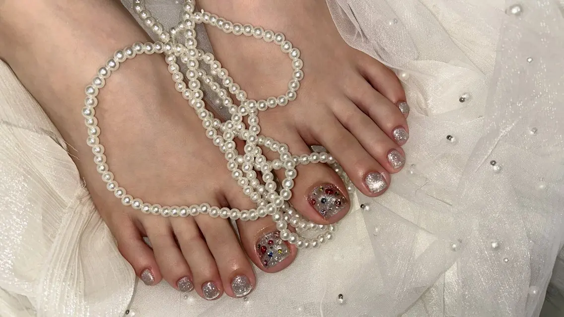 ネイル フットネイル 《LB》ラブリエ Nail&eyeのマツエク・マツパデザイン