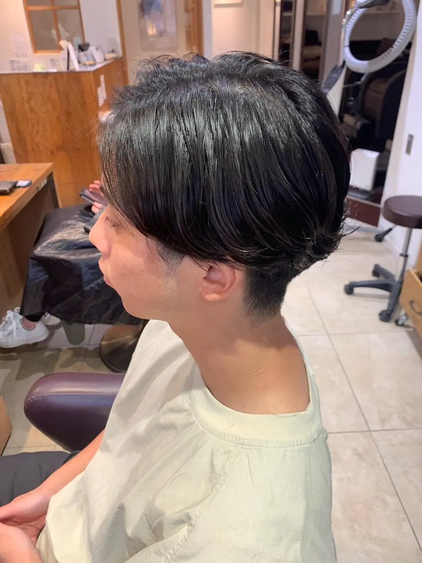 パーマ メンズ センターパート メンズパーマ 刈り上げ ニュアンスパーマ 庄司 沙羅のヘアスタイル