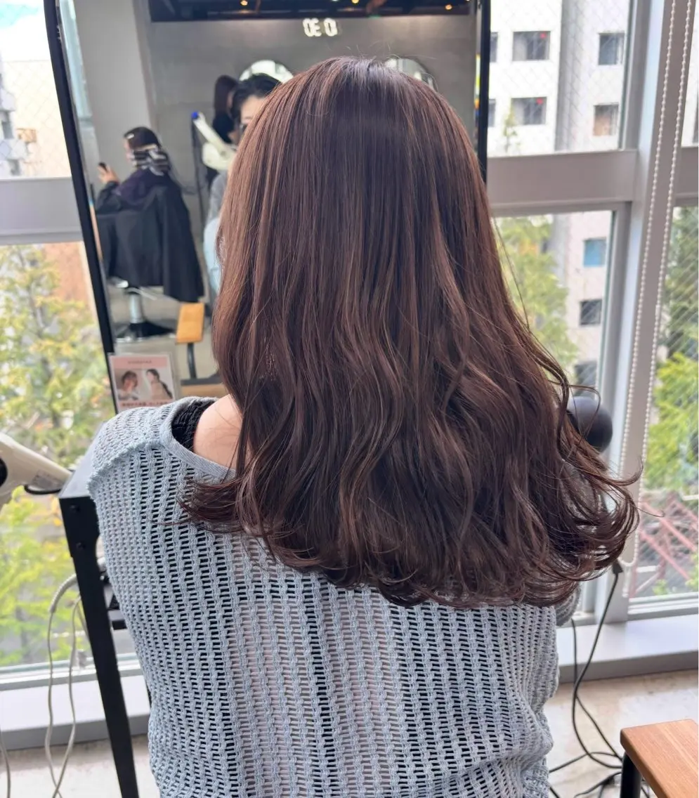 ロング カット ヘアカラー トリートメント 伊藤 優花のヘアスタイル