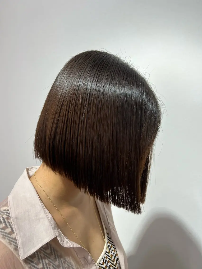 ショート カラー 切りっぱなしボブ ボブ 神戸ボブ✂️ ioe三宮/田 伸佳のヘアスタイル