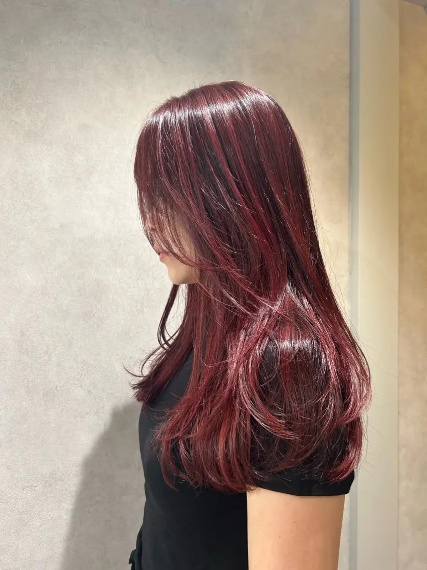 セミロング カラー ハイライトカラー レッドカラー ハイライト カット ヘアカラー トリートメント ayano/パーマ/ 暖色カラーのヘアスタイル