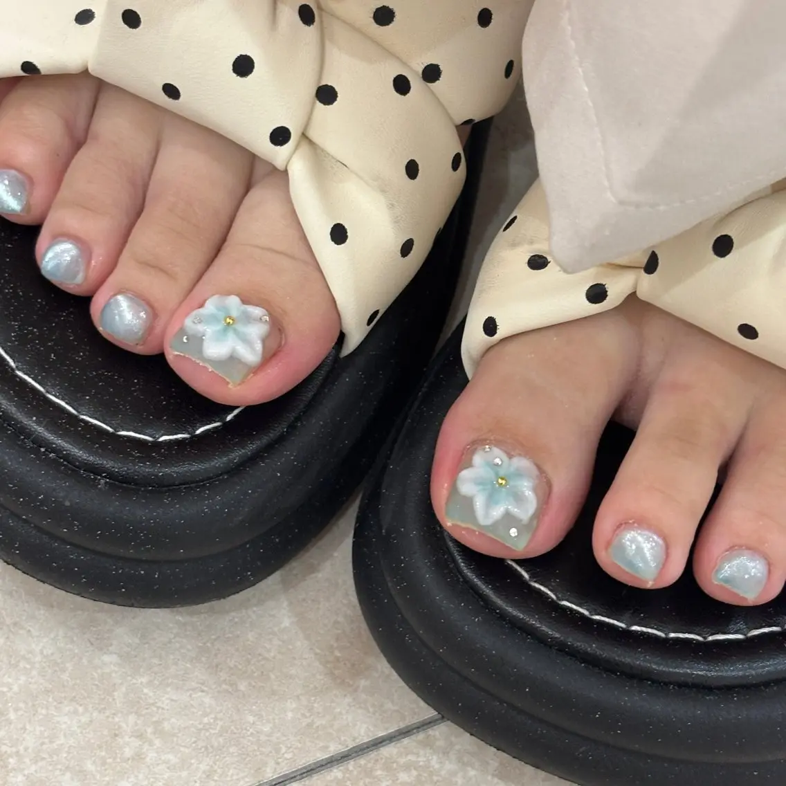 ネイル ハンドネイル フットネイル 栗田 ゆう子のネイルデザイン