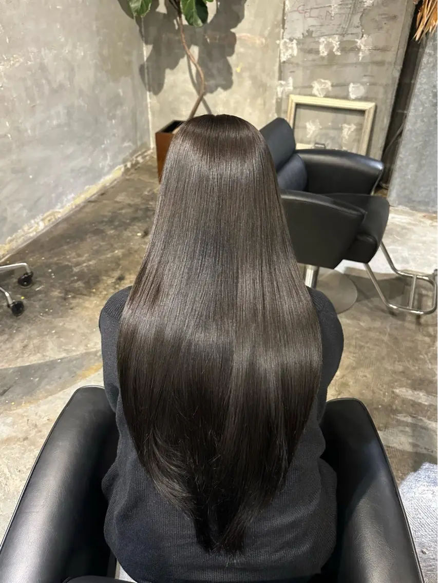 ロング ヘアカラー ami 🪷ワンカラーのヘアスタイル